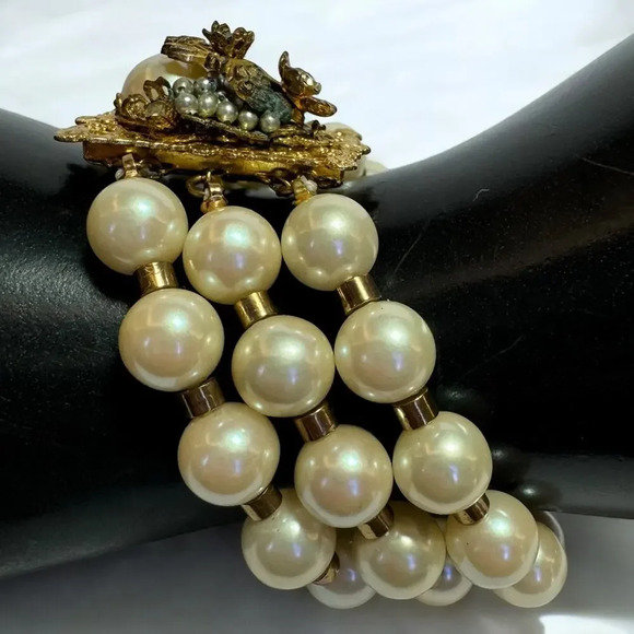 DE MARIO Vintage 1940s Bracelet Pearl Crystal  Rhinestones Floral Metal Beadwork - Picture 4 of 8